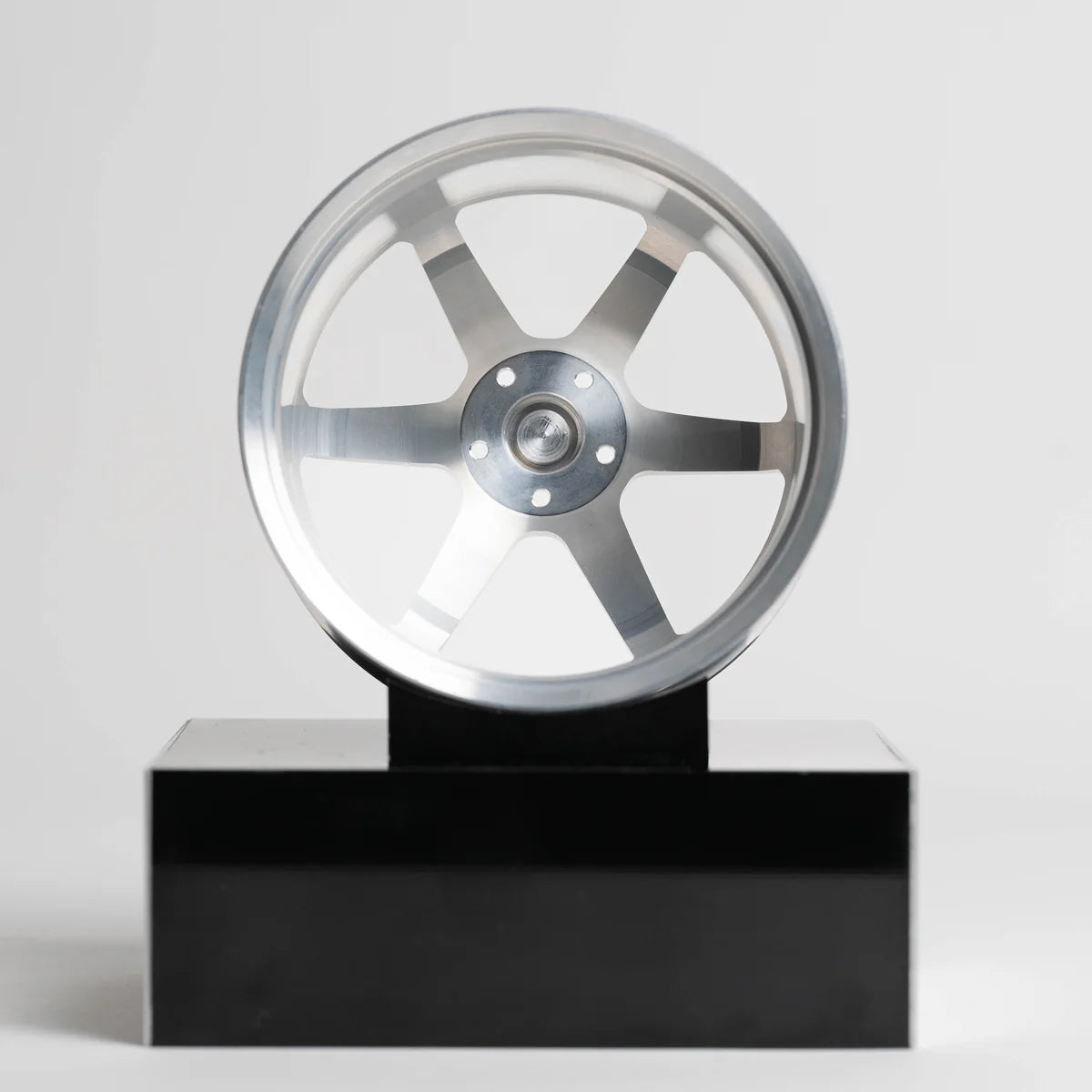 ADVAN GT | Diamond Silver