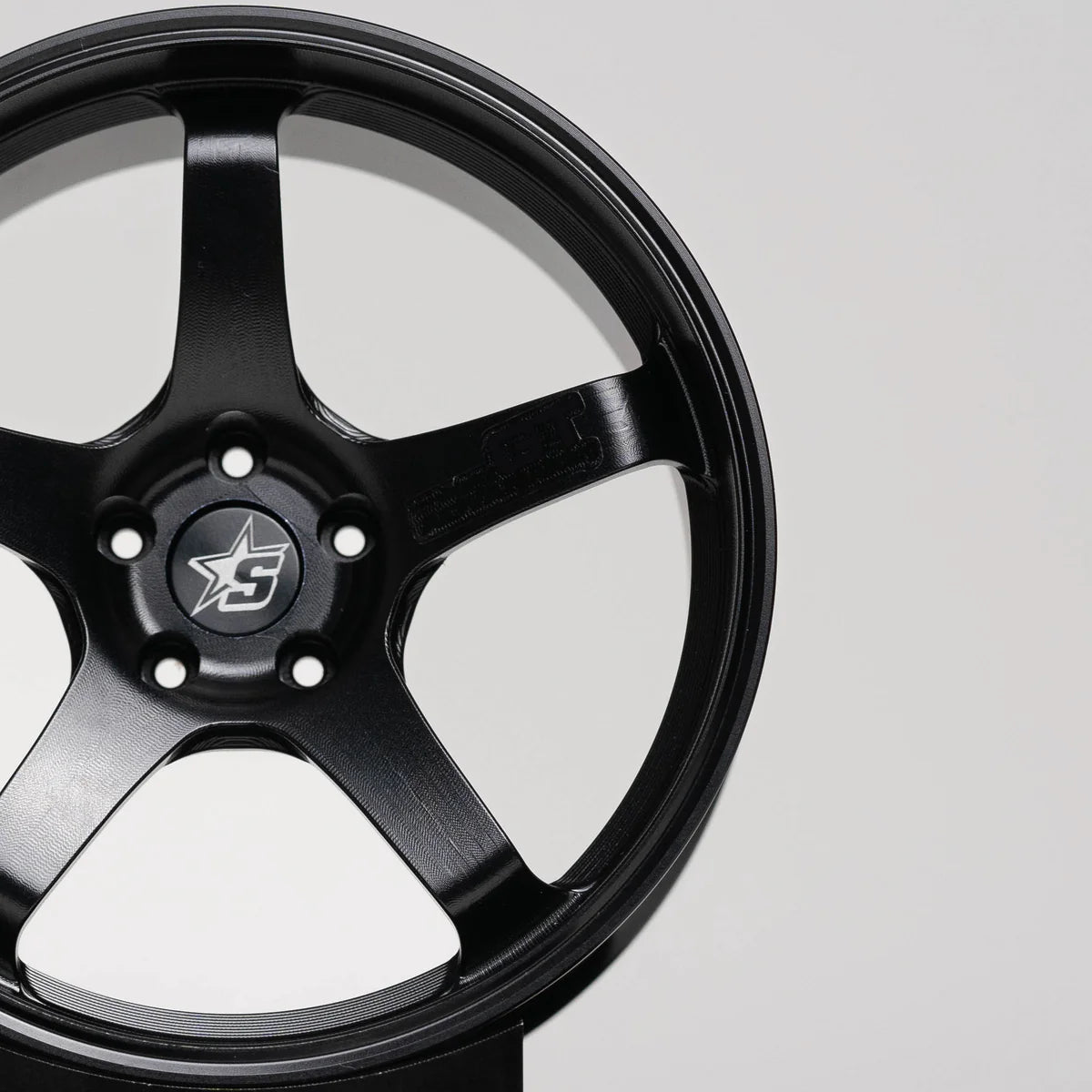 ADVAN GT | Black Edition