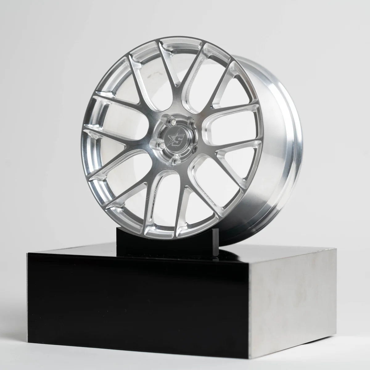 GTR | Diamond Silver