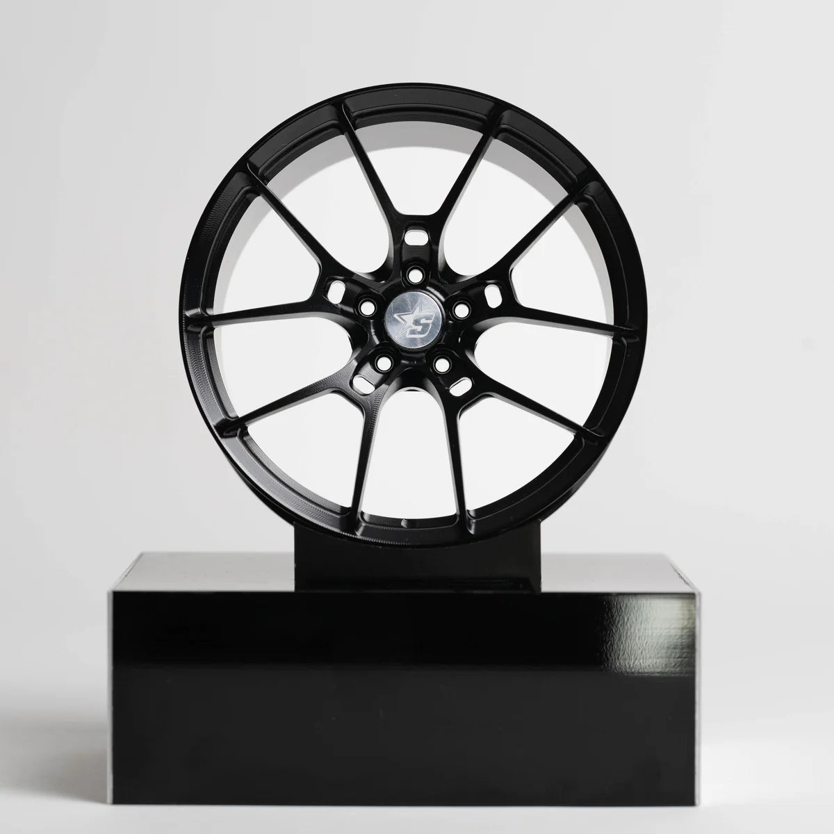 G025 | Black Edition